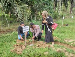 Kapolsek Bendahara Menghadiri Penanaman Pohon Serentak se-Nusantara