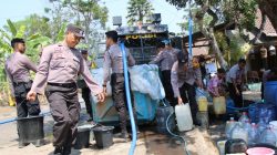 Gunakan AWC, Polresta Magelang Bantu Air Bersih di Dusun Tepo Tegalrejo