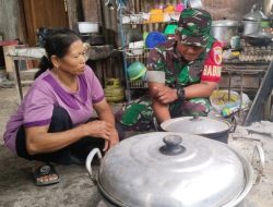 Berbagi Kebahagiaan Kepada Warga Kurang Mampu, Wujud Kepedulian Babinsa Koramil Kademangan Kepada Sesama