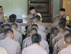 Personel Polresta Magelang Perkuat Karakter dan Keimanan Melalui Binrohtal