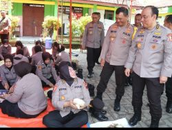 Mabes Polri Kirim Misi Kemanusiaan Ringankan Korban Banjir di Demak