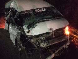 Lakalantas Mopen Hiace Mengakibatkan Enam Penumpang Luka-luka