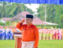 Peringatan Upacara Hardiknas Langsung Dipimpin Pj Bupati Asra 