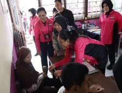 Ny. Juliati Sigit Prabowo Kunjungan ke SLB Kemala Bhayangkari 2 Gresik