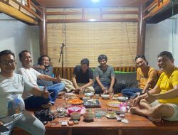 Hangat dan Akrab, Kapolres AKBP Andreanaldo Ademi Jalin Silaturahmi dengan Wartawan di Rumah Dinas