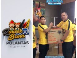 Kebersamaan Terjalin, Dirlantas Polda Sumbar Turut Bagikan Doorprize di Tengah Nobar Meriah