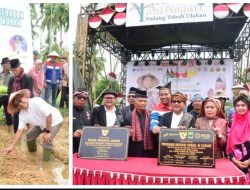 Bupati Padang Pariaman Ajo Kenedy Dorong Generasi Muda Cintai Pertanian Lewat Festival Tani