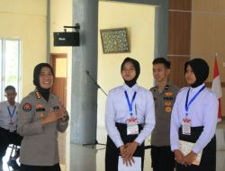 Polda Sumbar Gencarkan Literasi Digital untuk Paskibraka: Stop Hoaks, Jadilah Pelopor Etika Digital