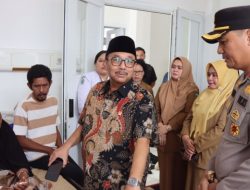 Kapolres Pasaman AKBP Muhammad Agus Hidayat Tunjukkan Kepedulian, Jenguk Lansia Korban Kekerasan