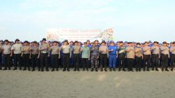 Polda Sumbar Gelar Aksi Bersih Pantai Purus Padang, Wujud Kepedulian Terhadap Lingkungan