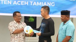 Dirjen Prasarana Strategis Serahkan Kunci Huntara II Sebanyak 156 KK Siap Huni