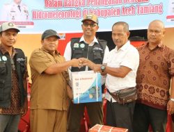 Baitul Mal Aceh – Aceh Tamiang Serahkan Bantuan Pemulihan Hunian