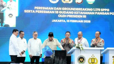 PRESIDEN PRABOWO ANUGERAHKAN BINTANG JASA DAN SATYALANCANA WIRA KARYA KEPADA PENGGERAK MBG DAN RANTAI PASOK SPPG POLRI