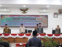 Bupati Hadiri Paripurna DPRD Tanah Datar Bahas Tiga Ranperda