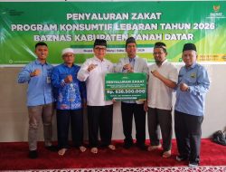 BAZNAS Tanah Datar Salurkan Zakat Konsumtif Lebaran kepada 1.367 Penerima Manfaat