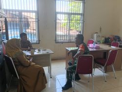 Babinsa Serma Yunalizal Gandeng Aparatur Kelurahan, Pastikan Warga Miliki Identitas Resmi Lewat Pendataan Akta Kelahiran