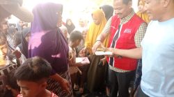 DPW Partai Aceh Bagikan Ribuan Buku Tulis Gratis untuk Siswa di Kota Lintang