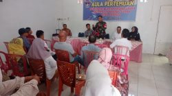 Kehadiran Babinsa Serka Jamarin Perkuat Sinergi Rapat Rutin Kelurahan UKU Bersama RT/RW