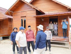 Wamen PKP Tinjau Hunian Tetap di Kampung Simpang Kanan