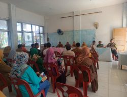 Babinsa Air Tawar Barat Serka Iswadi Perkuat Sinergi Bersama Aparatur dan Warga Bahas Lomba Kebersihan Padang Rancak