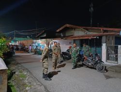 Babinsa Ujung Gurun Serka Syafrijal Tingkatkan Patroli Malam Bersama Satpol PP Demi Menjaga Keamanan Wilayah