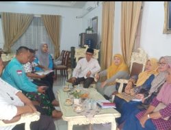 Sertu Koko Afriandi Bersama Lurah dan Bhabinkamtibmas Laksanakan Komsos Humanis di RT 01 RW 04 Kelurahan Olo Koramil 01/PBU