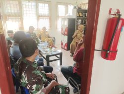 Serka Iswadi Hadiri Rapat Evaluasi dan Pemilihan Ketua LPS di Kelurahan Air Tawar Barat Bersama Warga