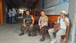 Sertu Ipal Babinsa Kampung Pondok Perkuat Sinergi Bersama Bhabinkamtibmas dan Warga Lewat Komsos Humanis