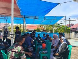 Serka Iswadi Bersama Lurah dan Aparat Tiga Pilar Monitoring Penyembelihan Hewan Kurban di Masjid Baitul Makmur ATB