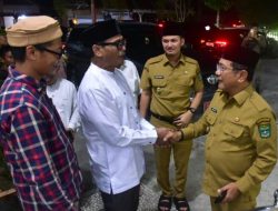 John Kenedy Azis Ajak Warga Perkuat Persaudaraan di Malam Takbiran, Semangat Kebersamaan Warnai Padang Pariaman