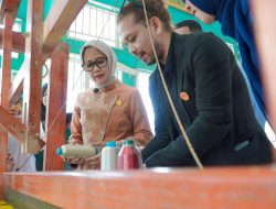Gandeng Bank Indonesia, Ketua Dekranasda Aceh Tamiang Buka Pelatihan Inovasi Wastra dan Upskilling Fashion Etnik
