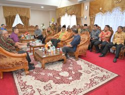 PANGDAM XX/TUANKU IMAM BONJOL SAMBUT KEDATANGAN PEJABAT BARU KAPOLDA SUMBAR DI BANDARA INTERNASIONAL MINANGKABAU (BIM)