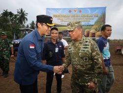 DANKODAERAL II IKUTI PANEN RAYA JAGUNG DAN PENANAMAN KEDELAI SERENTAK TNI SECARA VICON, SEKALIGUS GELAR BAKTI KESEHATAN DAN KETAHANAN PANGAN DI KABUPATEN AGAM