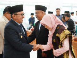 Bupati Eka Putra Lantik Inoki Ulma Tiara sebagai Direktur Perumda Air Minum Tirta Alami 2026–2031