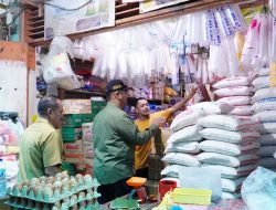 Sidak Pasar Kualasimpang, Bupati Aceh Tamiang Pastikan Stok dan Harga Pangan Stabil