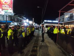 Polisi Hadir Layani Wisatawan di Tengah Padatnya Dieng Culture Festival XVI 2026
