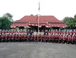 Kapolresta Batang Bekali Calon Paskibraka dengan Mental Tangguh dan Berpikir Positif