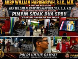 Kapolres Sijunjung AKBP Willian Harbensyah dan Kasat Reskrim AKP Wildan Al Kautsar Kawal Distribusi Bio Solar