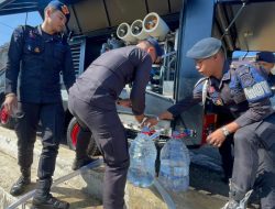 Brimob Polda Jateng Intensifkan Pendistribusian Air Bersih di Sejumlah Daerah Terdampak Kekeringan