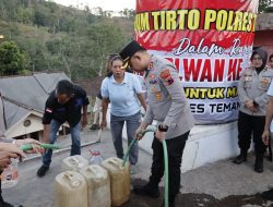 HUT Polwan ke-78: Polres Temanggung Salurkan 3 Truk Air Bersih untuk Warga Terdampak Kekeringan di Kaloran