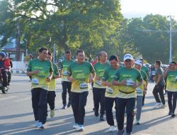PANGDAM XX/TIB LEPAS DAN IKUTI FUN RUN, RIBUAN PESERTA SEMARAKKAN HUT KE-81 TNI