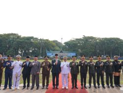 KOBARKAN SEMANGAT PERSATUAN, HUT KE-81 TNI DIPERINGATI DI LAPANGAN IMAM BONJOL