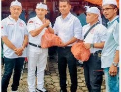 Ketua Sahabat KDM Nusantara Serahkan Bantuan Galodo, Bupati Solok Apresiasi Kepedulian